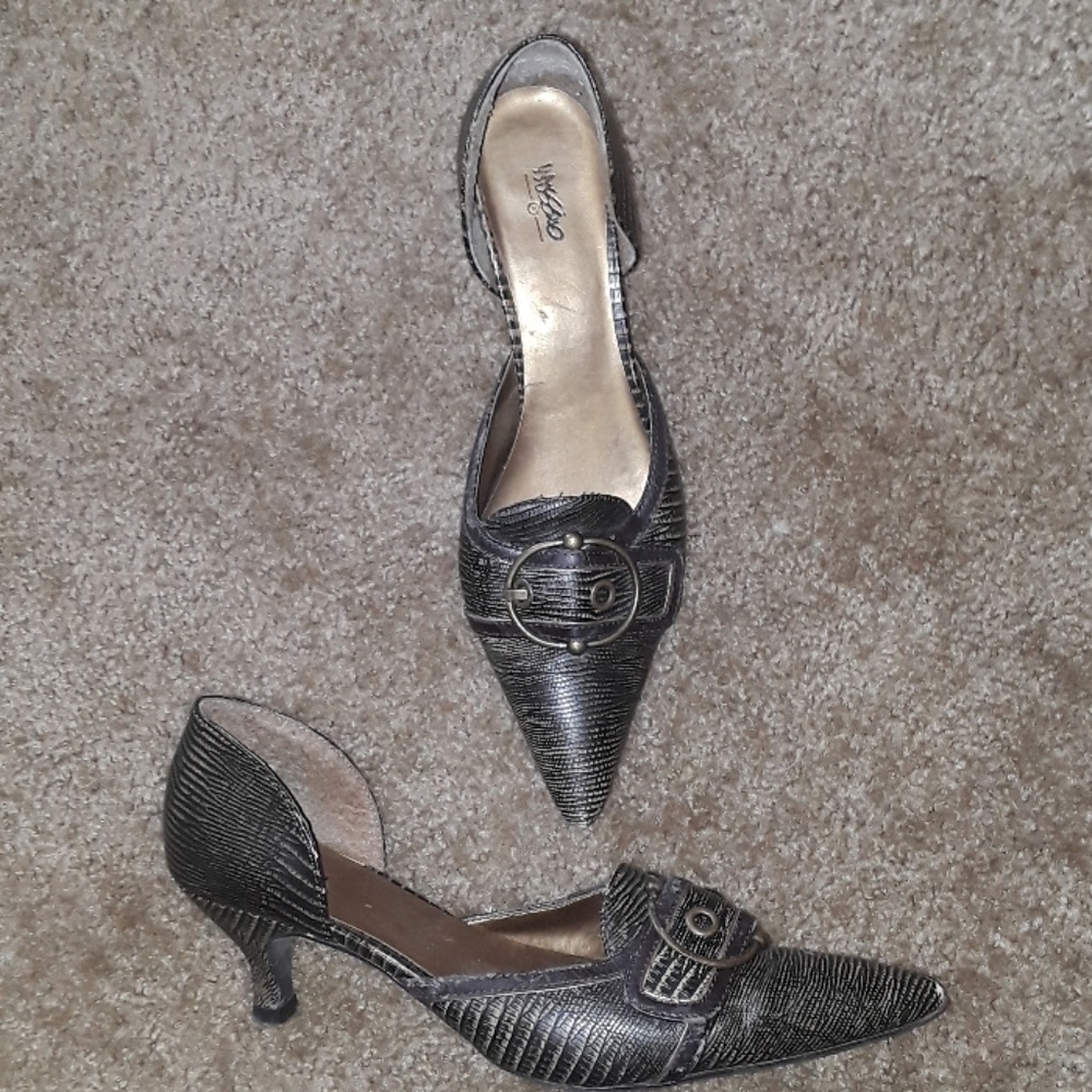 🤗10/$25 GUC MOSSIMO 2.5 INCH HEELS